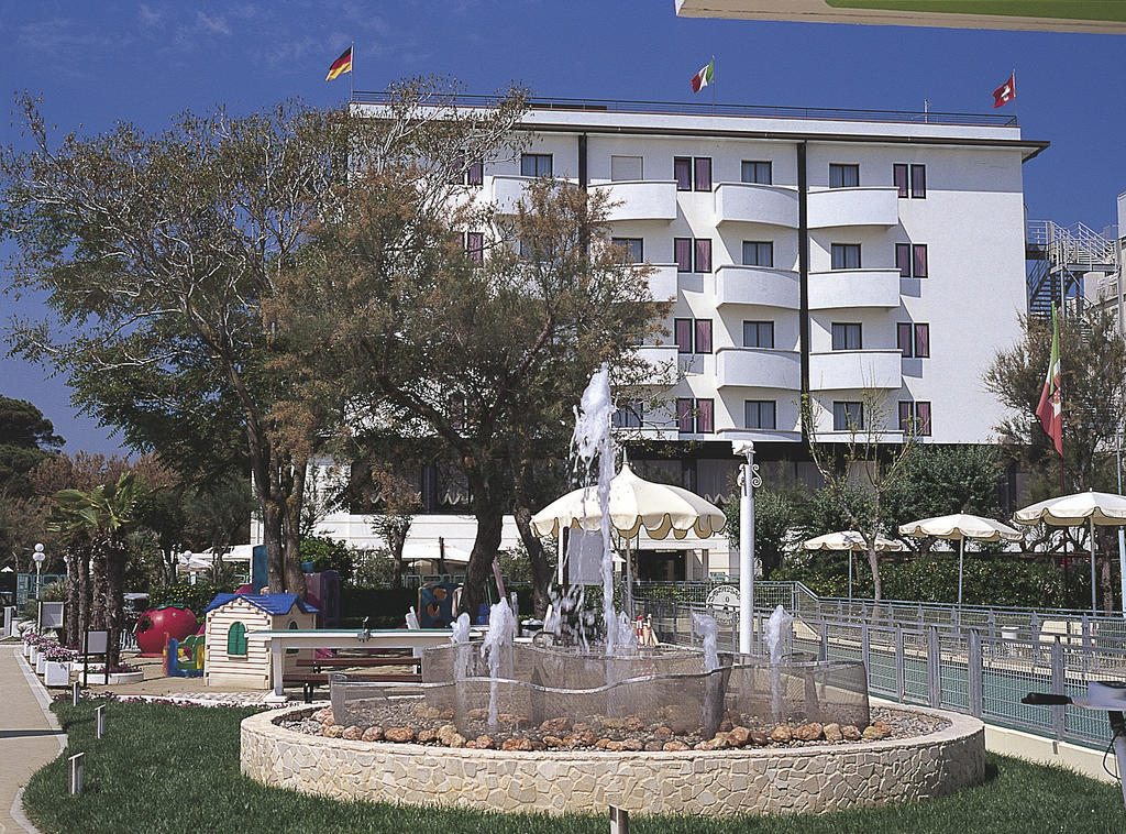Hotel Delle Nazioni Milano Marittima Buitenkant foto