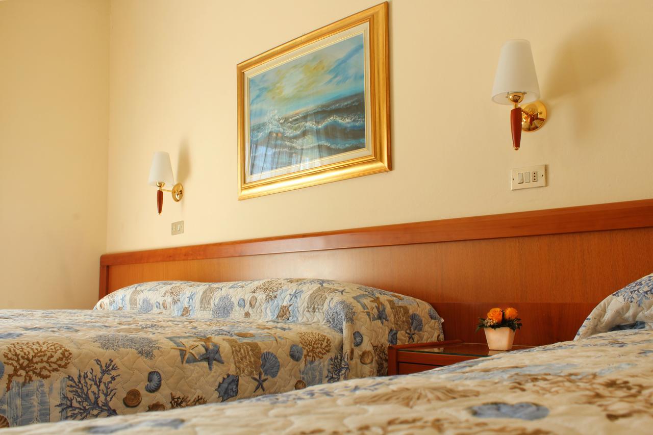 Hotel Delle Nazioni Milano Marittima Buitenkant foto